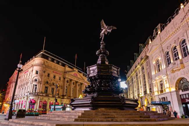 Piccadilly Circus