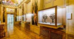 Globe Museum and Esperanto Museum