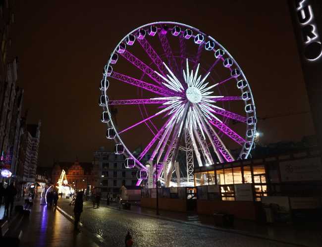 AmberSky Ferris Wheel