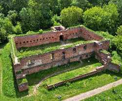 Ruiny Zamku Dybów i Gród Nieszawa w Toruniu