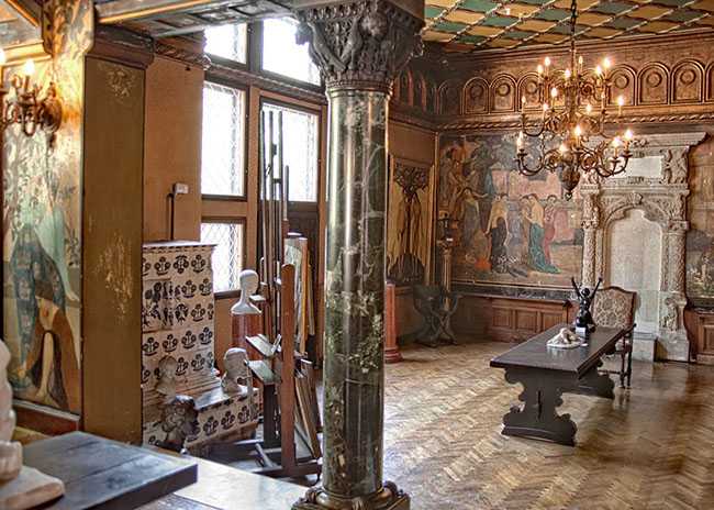 Frederic & Cecilia Cuţescu‑Storck Art Museum