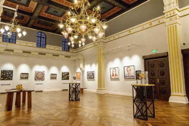OBORISHTE5 Gallery and Hall