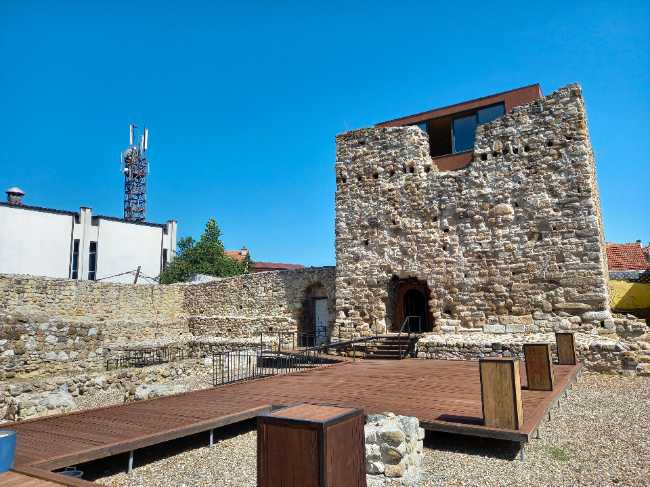 Vushtrri Castle