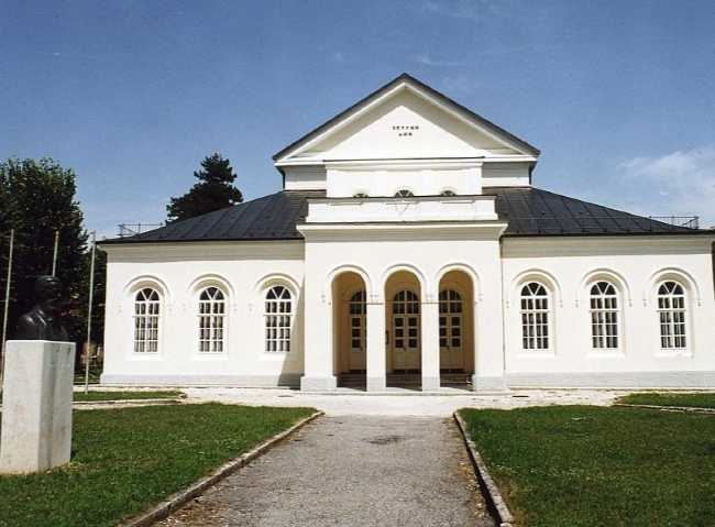 Royal Theatre Zetski dom