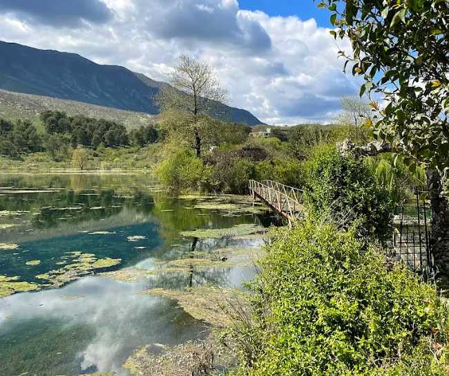 Liqeni I Viroit Spring