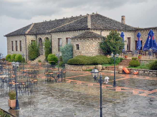 Lekursi Castle