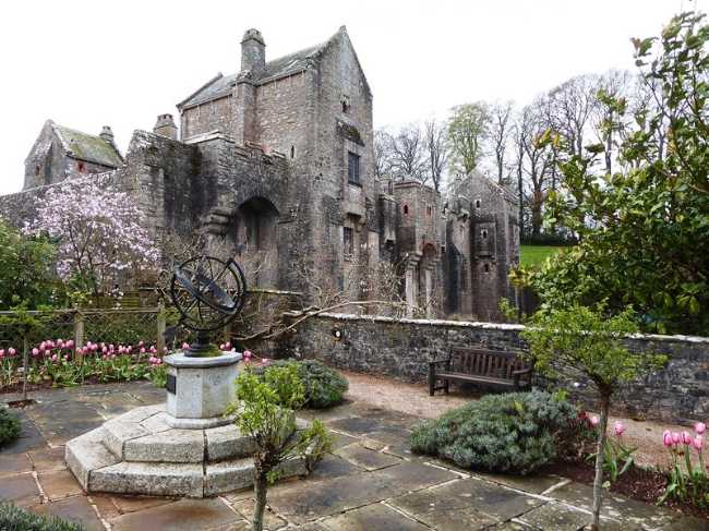 National Trust - Compton Castle