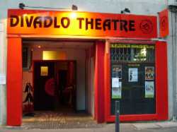 Divadlo Théâtre