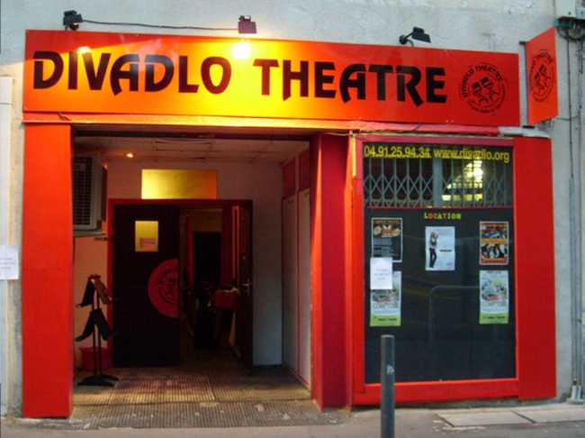 Divadlo Théâtre