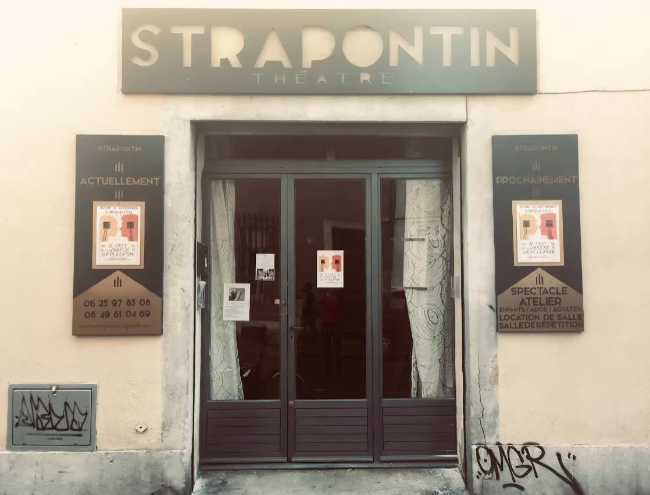 Théâtre strapontin