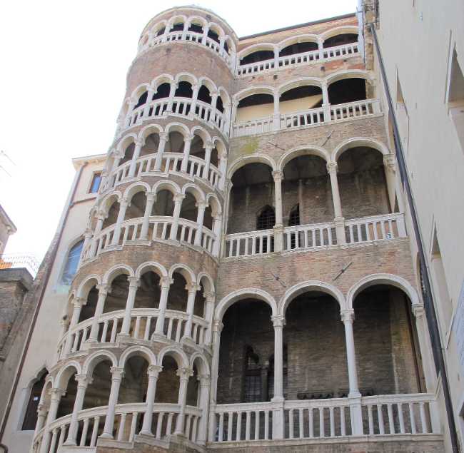 Palazzo Contarini del Bovolo