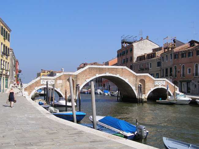 Ponte dei Tre Archi