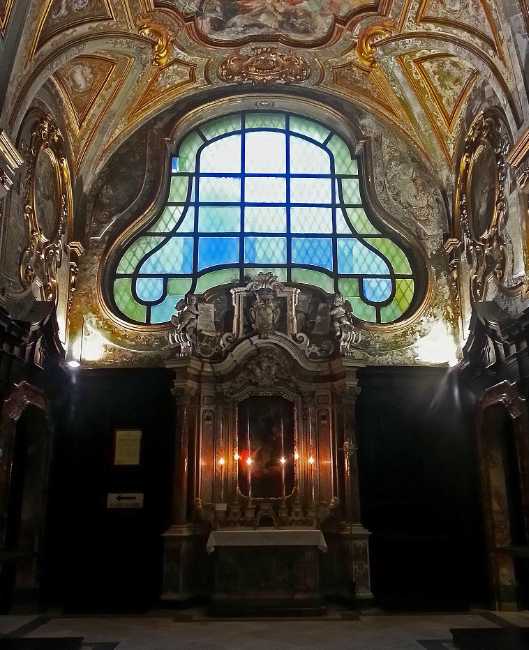 Basilica Santuario di Maria Santissima del Carmine Maggiore