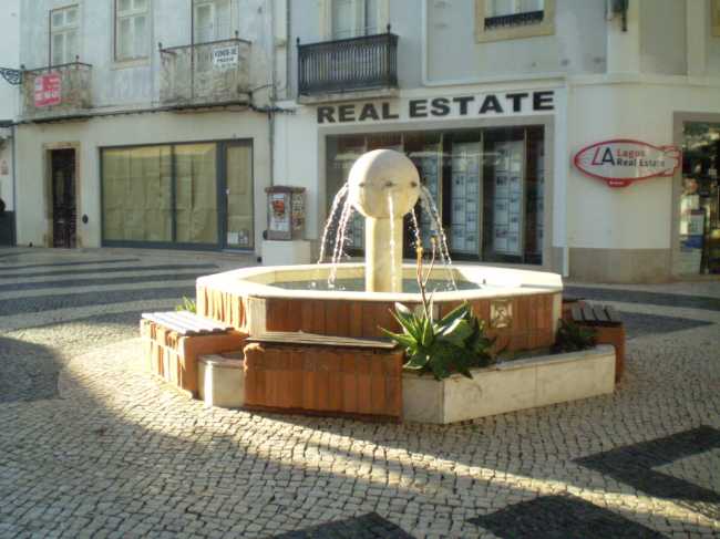 Fonte das Oito Bicas