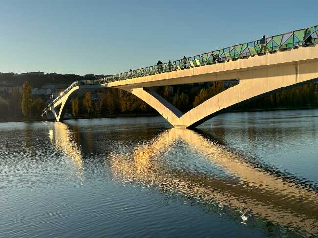 Pedro e Inês Footbridge