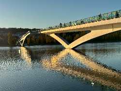 Pedro e Inês Footbridge