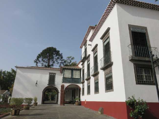 Quinta das Cruzes Museum