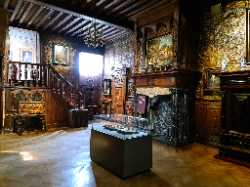 Museum Mayer van den Bergh