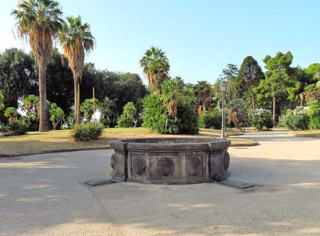 Molosiglio Gardens