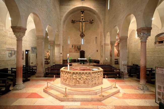 Battistero di San Giovanni in Fonte