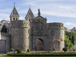 Puerta de Bisagra