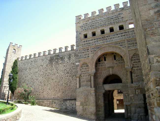 Puerta de Alfonso VI