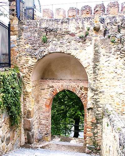 Postigo de San Juan de los Caballeros