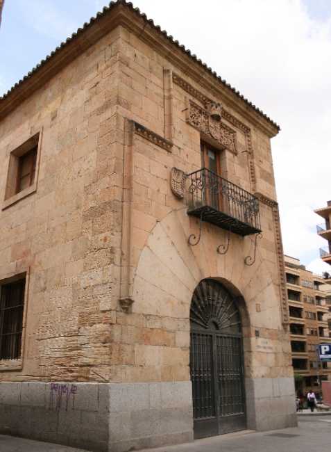 Dona María la Brava