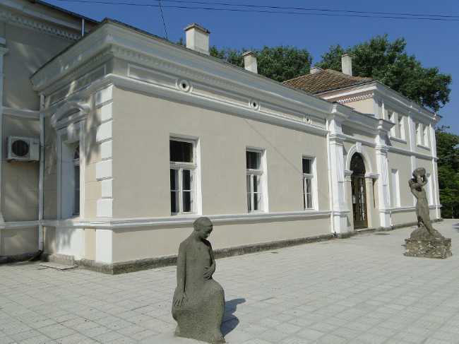 Nikola Petrov Art Gallery