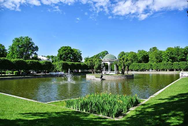 Kadriorg Park
