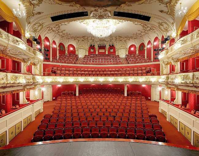 Antonín Dvořák Theatre