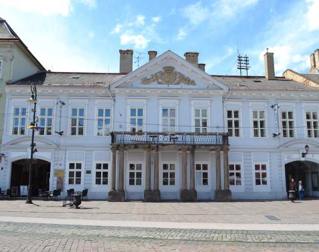 Csáky–Dessewffy Palace