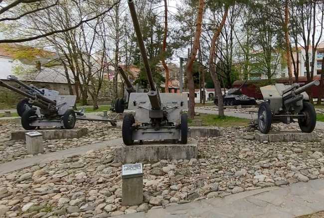 Skanzen ťažkej bojovej techniky