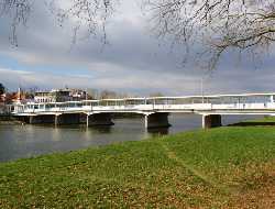 Kolonádový Most