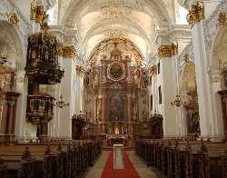 Alter Dom