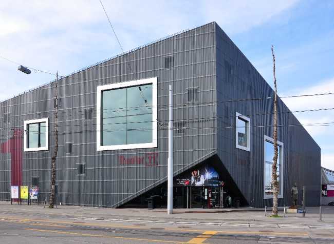 Theater 11