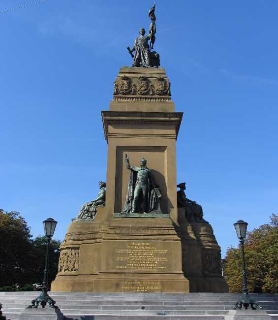Independence Monument