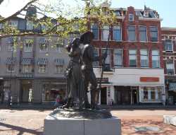 Kenau and Ripperda Monument