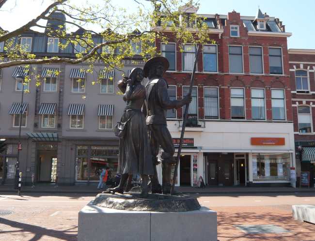 Kenau and Ripperda Monument