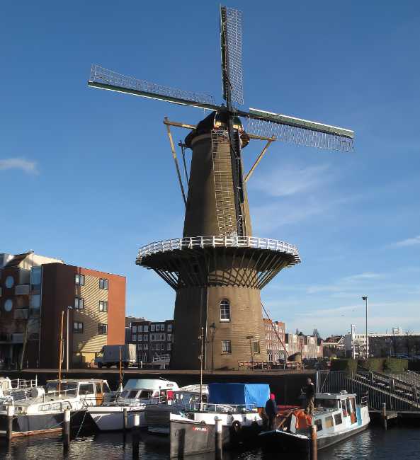 Korenmolen De Distilleerketel