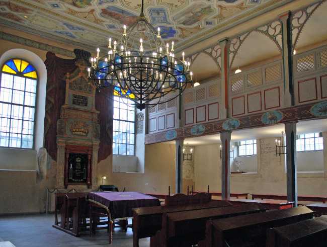 Old Synagogue Museum