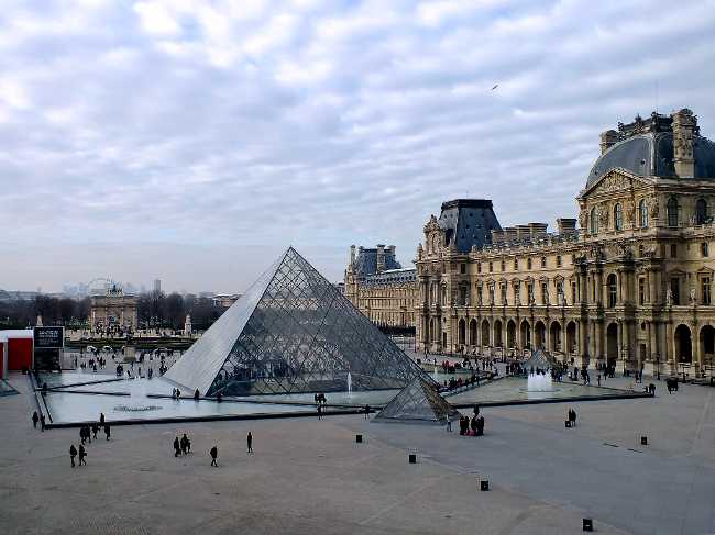 Louvre Pyramid