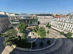 Vörösmarty Square