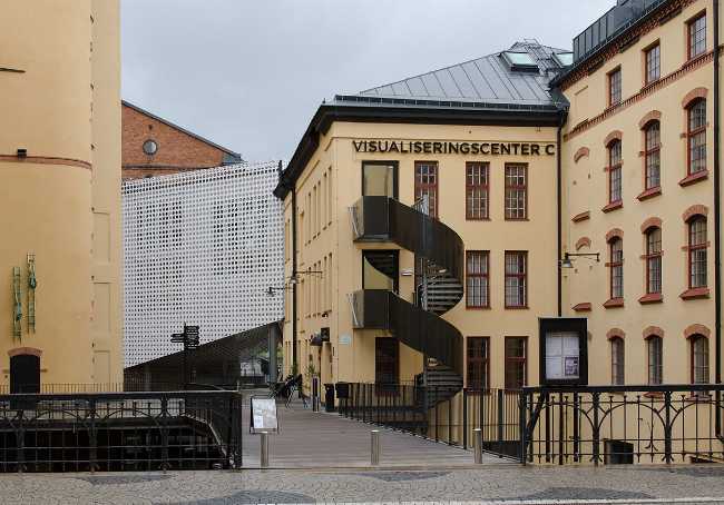 Visualization Center C
