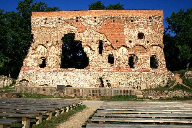 Viljandi Castle Ruins