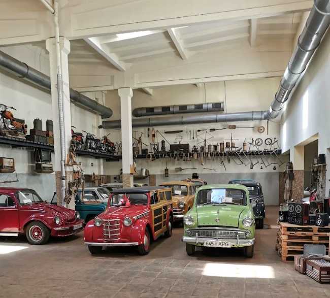 Kubilkiemis Antique Car and Motorcycle Museum