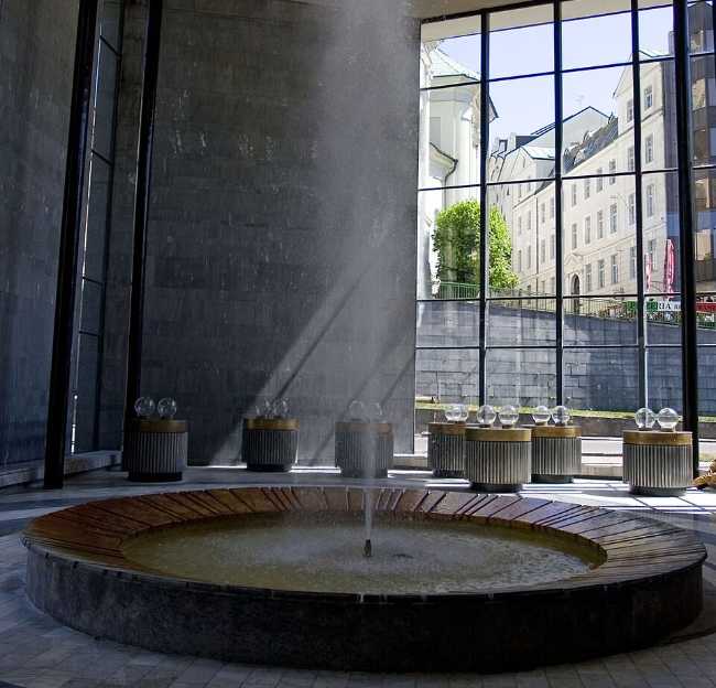Hot Spring Colonnade