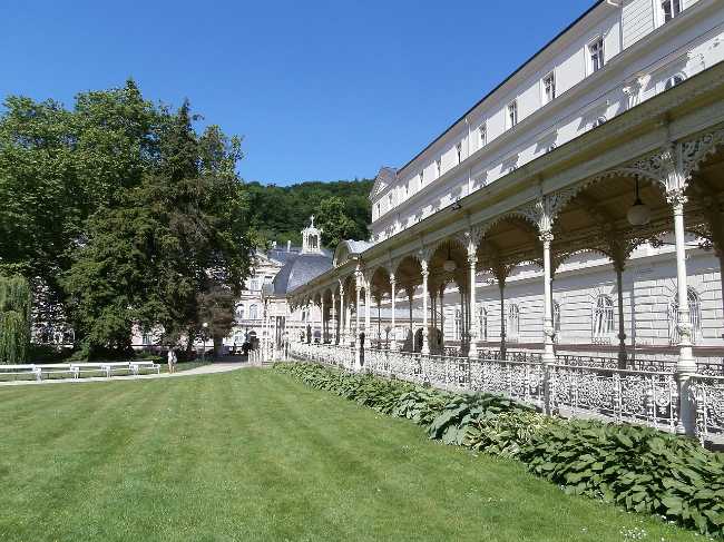 Park Colonnade