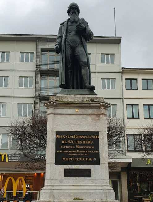Gutenberg Monument