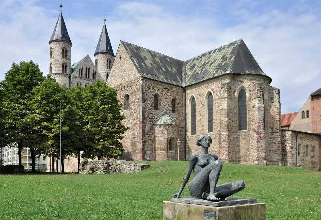Kloster Unser Lieben Frauen